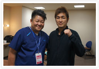 元WBA世界ライトフライ級王者 偶然、井岡弘樹さんがいらっしゃいました。